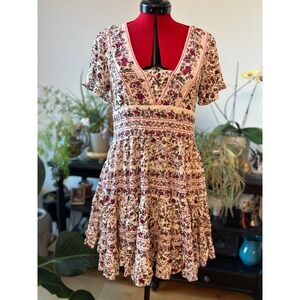 Patrons of Peace Antrhopologie XS floral boho tiered mini dress V-neck short slv